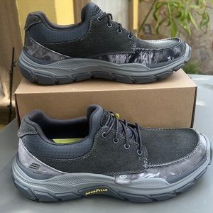Men’s Skechers Relaxed fit Goodyear Sz 8.5
